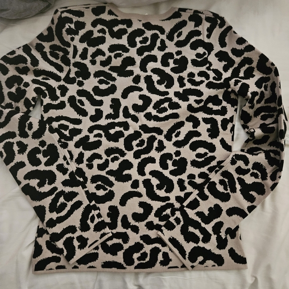 Fine Gauge Sweater - Picture 2 of 6